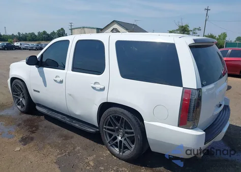 2011 Chevrolet Tahoe Lt z USA, uszkodzony, nr VIN 1GNSCBE01BR275824